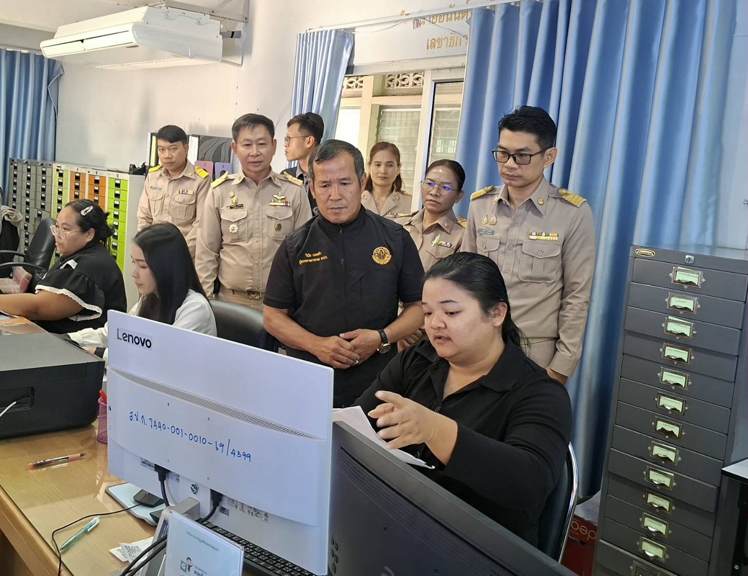 title - ผู้ตรวจราชการ ส.ป.ก. ประชุมตรวจราชการและติดตามความก้าวหน้าผลการดำเนินงานตามแผนการตรวจราชการของผู้ตรวจราชการสำนักงานการปฏิรูปที่ดินเพื่อเกษตรกรรม ประจำปีงบประมาณ พ.ศ. 2569 รอบที่ 1 เขตตรวจราชการที่ 13 จังหวัดสุรินทร์